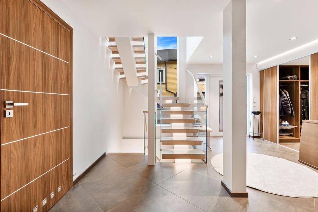 High-End Villa Sentralt I Тромсё Экстерьер фото